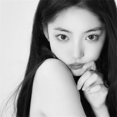 头像女2025高级黑白