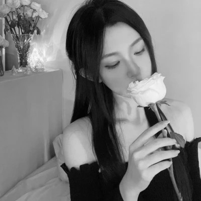 头像女2025高级黑白