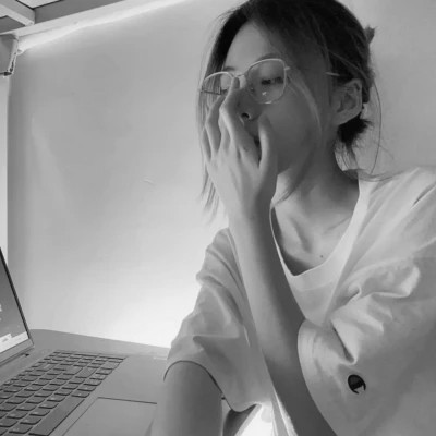 头像女2025高级黑白