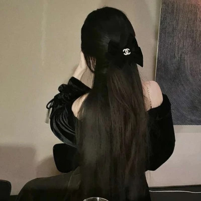 自由且高级的头像