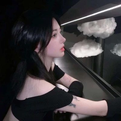 自由且高级的头像