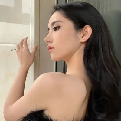 自由且高级的头像