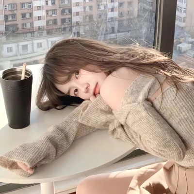 自由且高级的头像