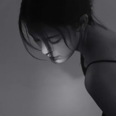 自由且高级的头像
