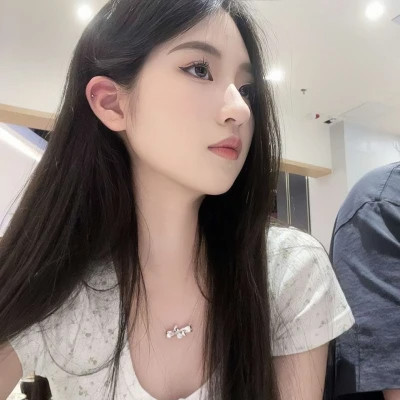 自由且高级的头像