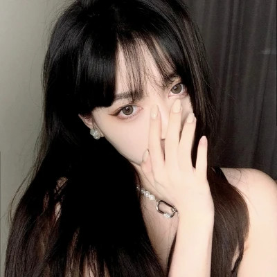 自由且高级的头像