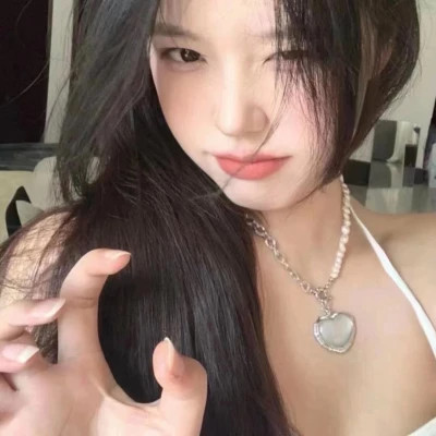 自由且高级的头像