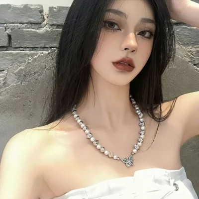 自由且高级的头像