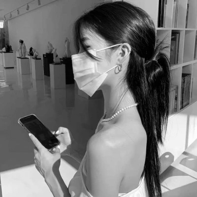 女野王头像高级黑白