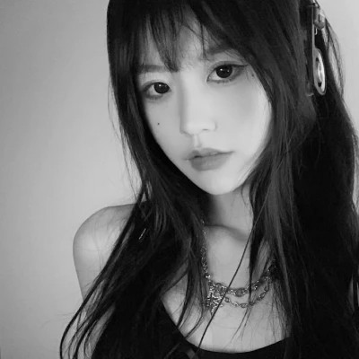 女野王头像高级黑白