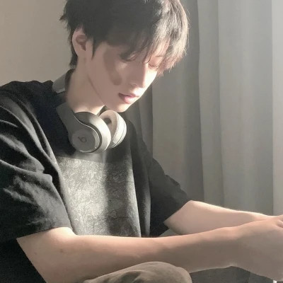 自由感头像男