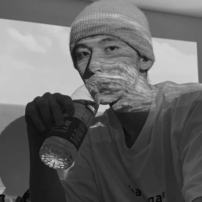 黑白系头像男帅气