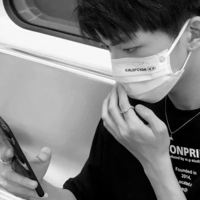 黑白系头像男帅气