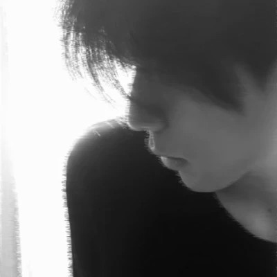 黑白系头像男帅气