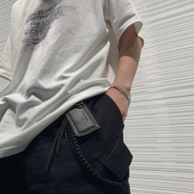 男生帅气冷酷头像