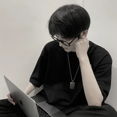 男生帅气冷酷头像