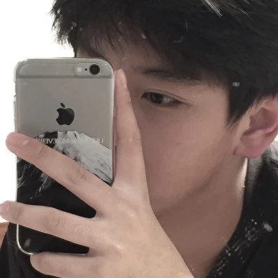 男生帅气冷酷头像