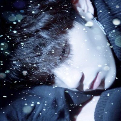 下雪头像男