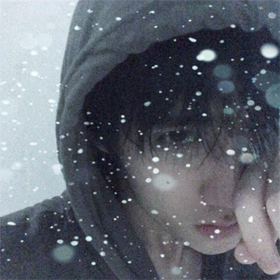 下雪头像男