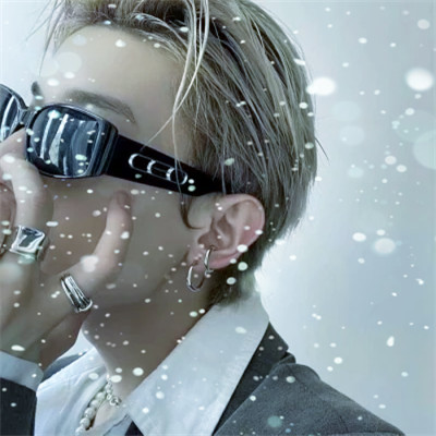 下雪头像男