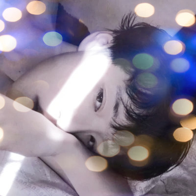 夜晚的头像男