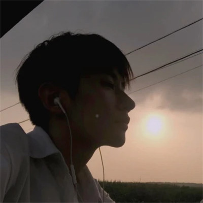2025年最帅男头像
