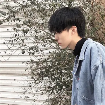 2025年最帅男头像