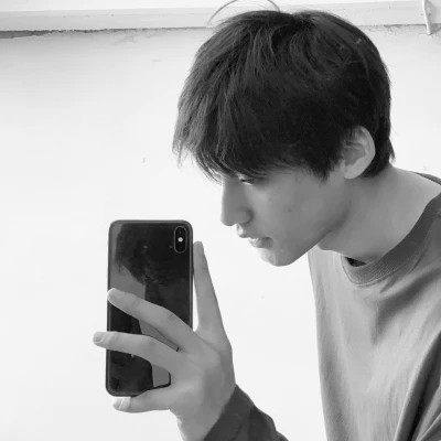 优质黑白男头像