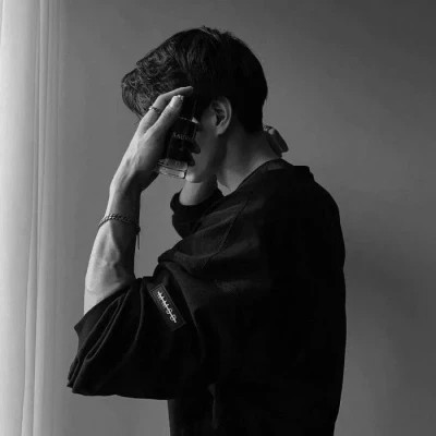 优质黑白男头像