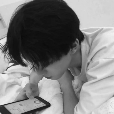 优质黑白男头像