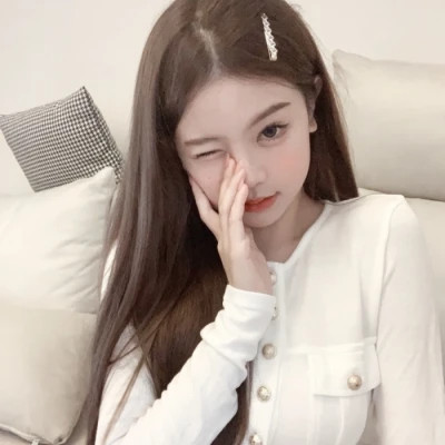 2025年最新款女生头像