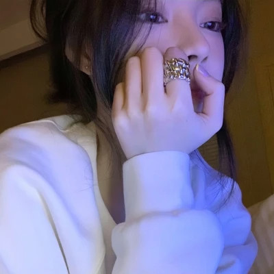 2025年最新款女生头像