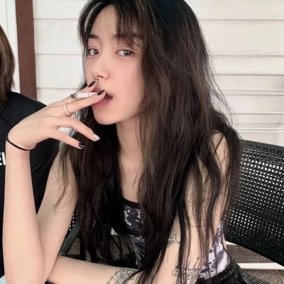 2025年最新款女生头像