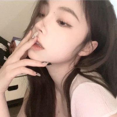 2025年最新款女生头像