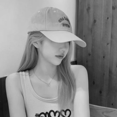 女人黑白头像高冷魅惑