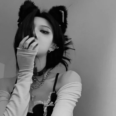 女人黑白头像高冷魅惑