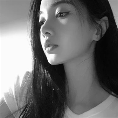 女人黑白头像高冷魅惑