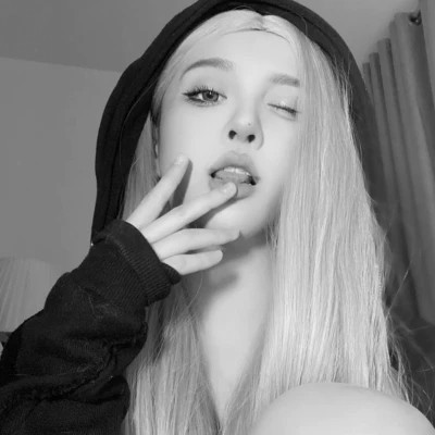 女人黑白头像高冷魅惑