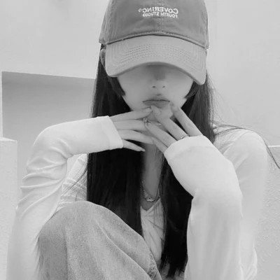 女人黑白头像高冷魅惑