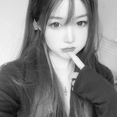 女人黑白头像高冷魅惑