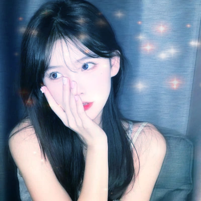 梦幻星空的女生头像