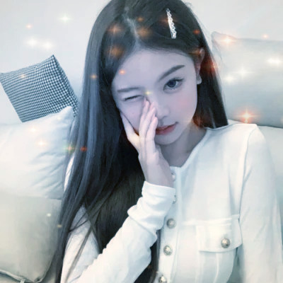 梦幻星空的女生头像