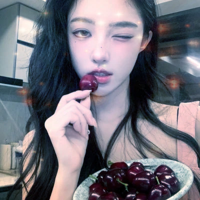 梦幻星空的女生头像