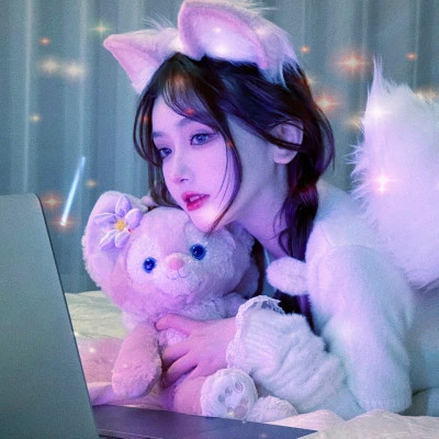 梦幻星空的女生头像