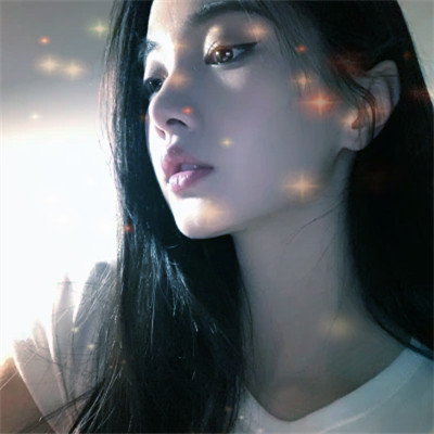 梦幻星空的女生头像