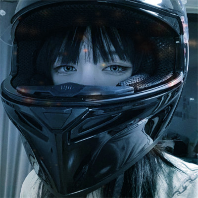 梦幻星空的女生头像