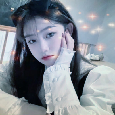 梦幻星空的女生头像