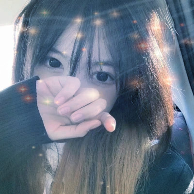 梦幻星空的女生头像