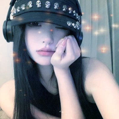 梦幻星空的女生头像