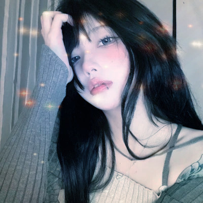 梦幻星空的女生头像